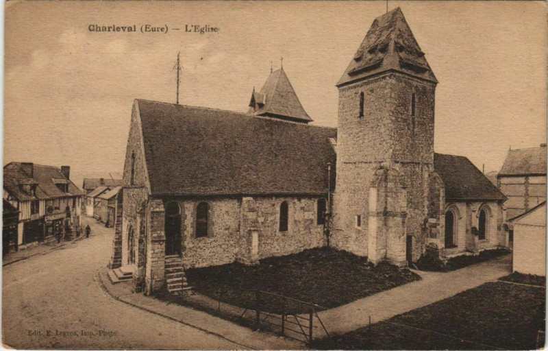 Carte postale ancienne Charleval L'Eglise à Charleval