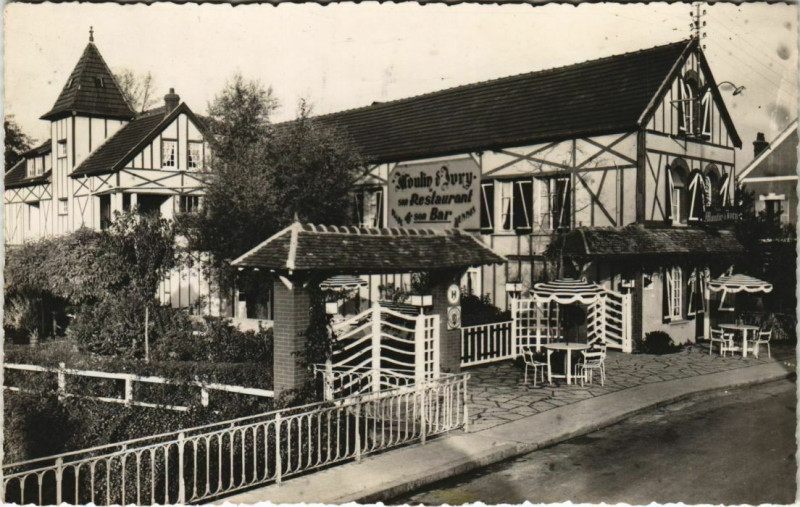 Carte postale ancienne Ivry-la-Bataille Le Moulin d'Ivry - Bar - Hotel - Restaurant à Ivry-la-Bataille