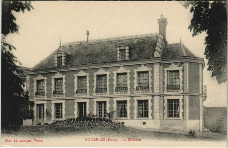 Carte postale ancienne Bouafles Le Chateau à Bouafles