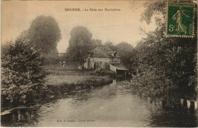 Carte postale ancienne Brionne La Risle aux Martinieres à Brionne