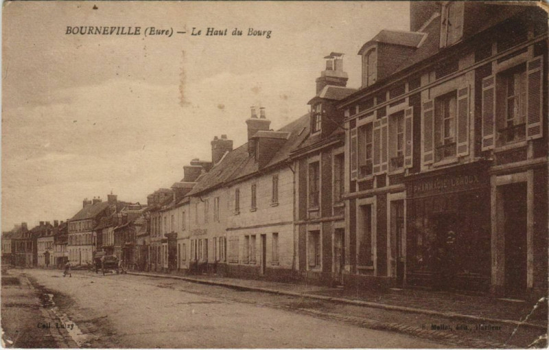 Carte postale ancienne Bourneville Le Haut du Bourg