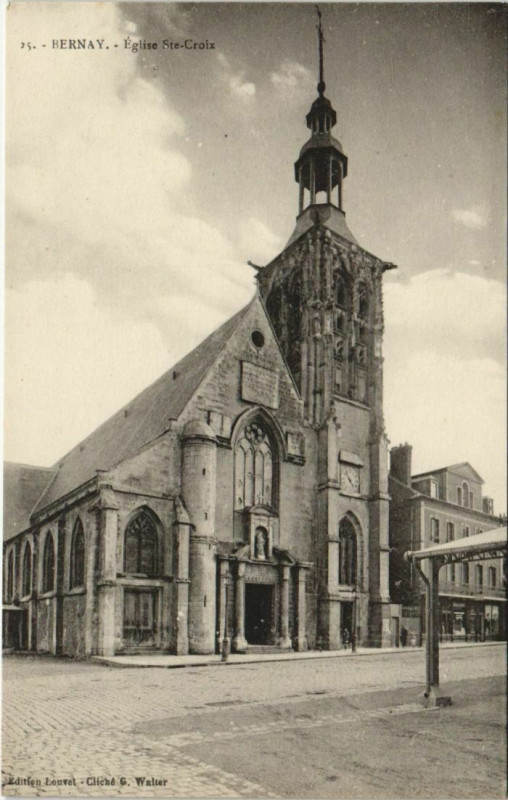 Carte postale ancienne Bernay Eglise Sainte-Croix à Bernay