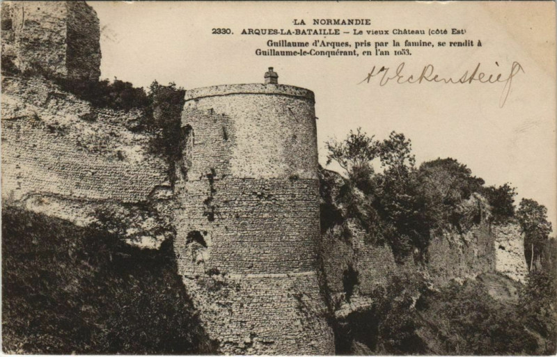 Carte postale ancienne Arques-la-Bataille Le Vieux Chateau - Cote Est