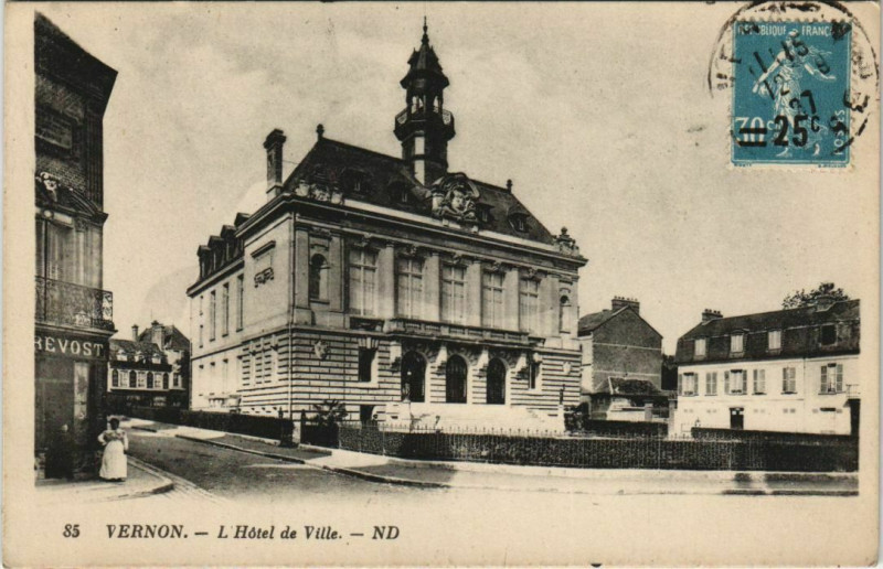 Carte postale ancienne Vernon L'Hotel de Ville à Vernon