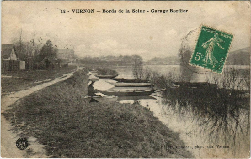 Carte postale ancienne Vernon Bords de la Seine - Garage Bordier à Vernon