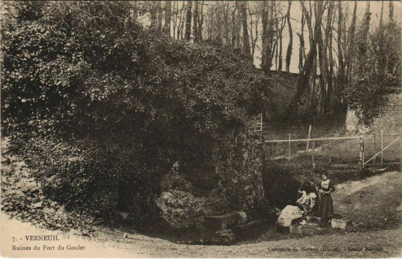 Carte postale ancienne Verneuil-sur-Avre Ruines du Fort du Goulet