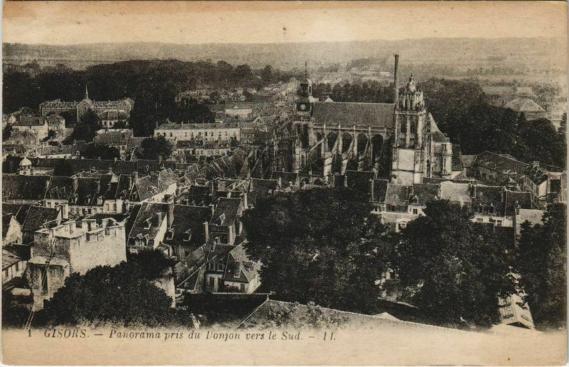 Carte postale ancienne Gisors Panorama pris du Donjon vers le Sud à Gisors