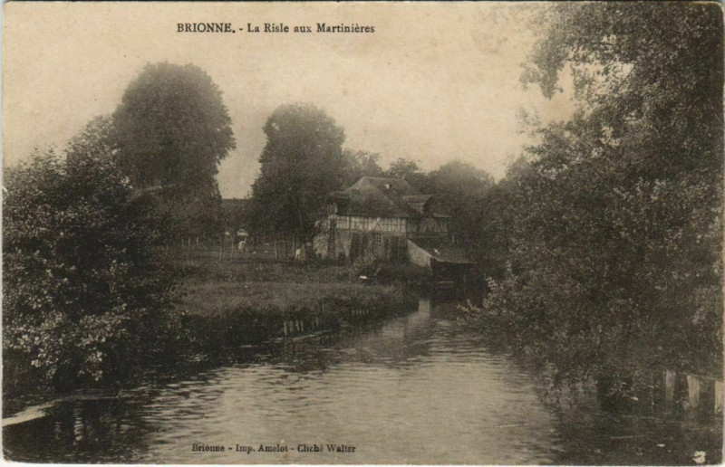 Carte postale ancienne Brionne La Risle aux Martinieres à Brionne