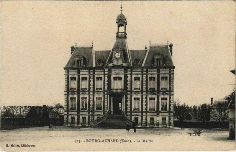 Carte postale ancienne Bourg-Achard La Mairie à Bourg-Achard