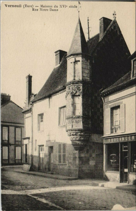 Carte postale ancienne Verneuil-sur-Avre Maisons du XVIe Siecle - Rue Notre Dame