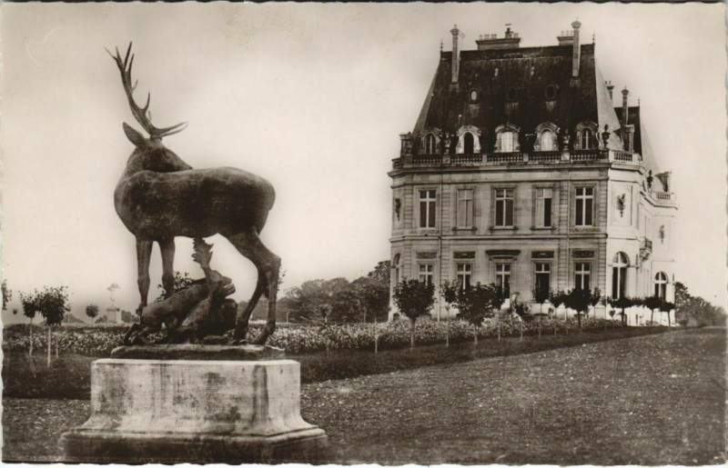 Carte postale ancienne Dangu Chateau et Parc à Dangu