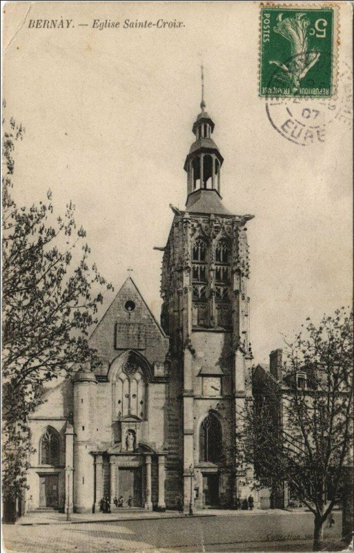 Carte postale ancienne Bernay Eglise Sainte-Croix à Bernay