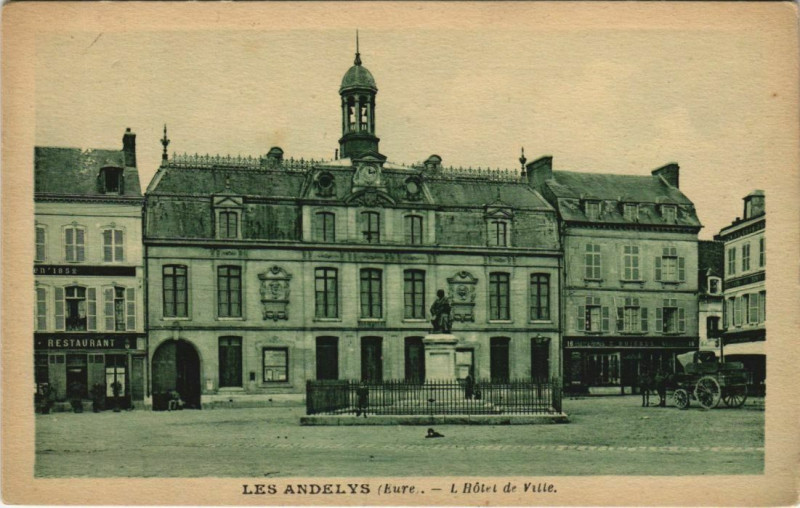 Carte postale ancienne Les Andelys L'Hotel de Ville aux Andelys