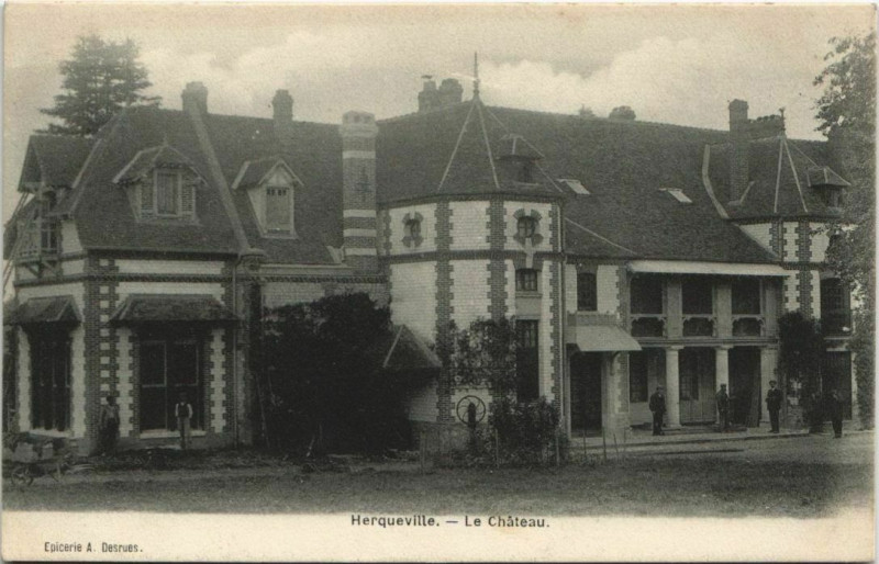 Carte postale ancienne Herqueville Le Chateau à Herqueville