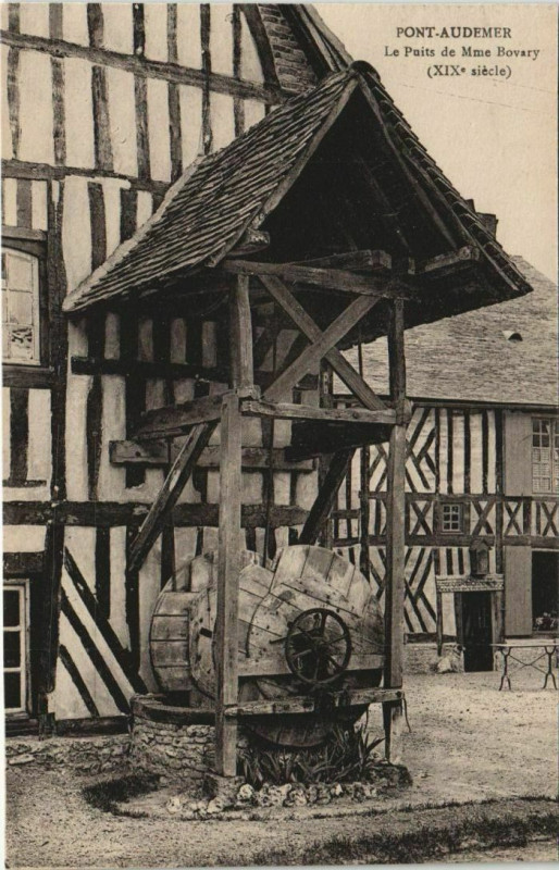 Carte postale ancienne Pont-Audemer Le Puits de Mme Bovary à Pont-Audemer