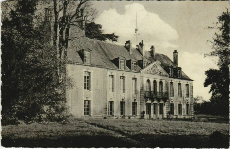 Carte postale ancienne Tilly Le Chateau de Saulseuse à Tilly