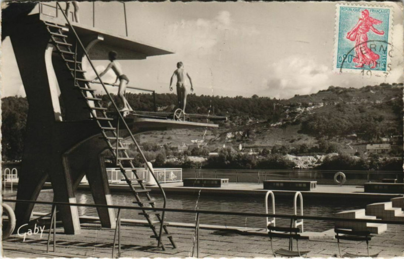 Carte postale ancienne Vernon La Piscine à Vernon