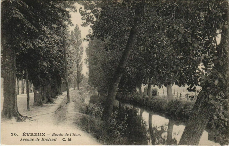 Carte postale ancienne Evreux Bords de l'Ilon - Avenue de Breteuil à Breteuil