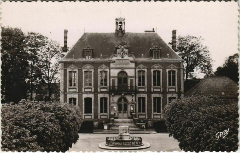 Carte postale ancienne Pacy-sur-Eure Hotel de Ville à Pacy-sur-Eure