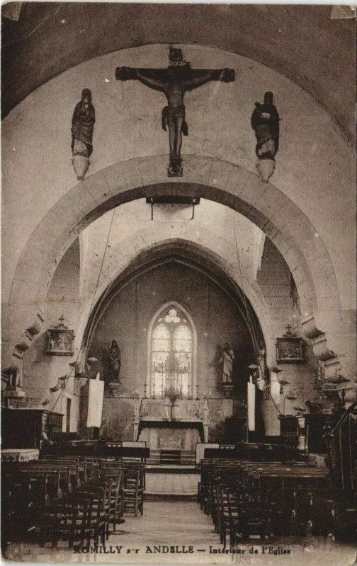 Carte postale ancienne Romilly-sur-Andelle Interieur de l'Eglise à Romilly-sur-Andelle