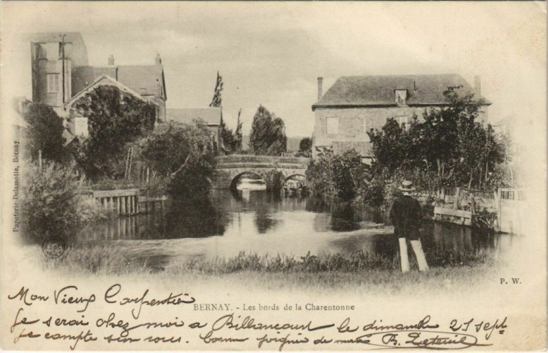 Carte postale ancienne Bernay Les Bords de la Charentonne à Bernay