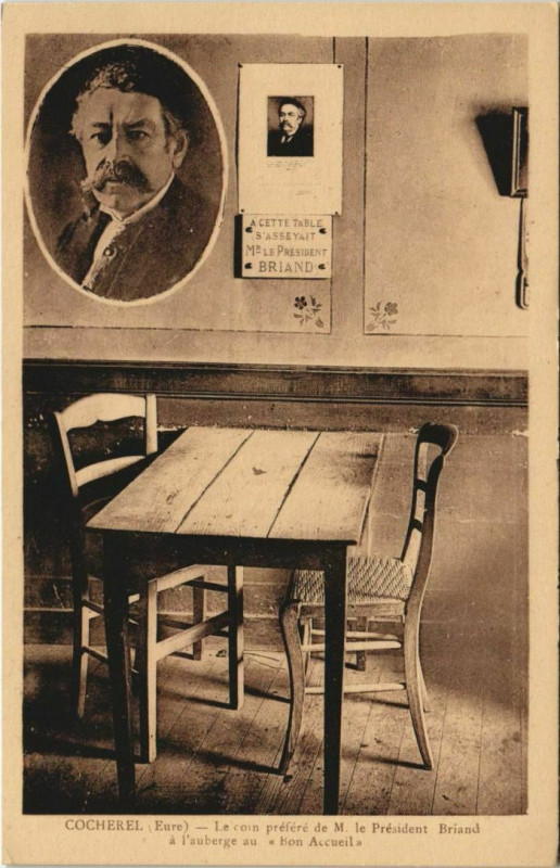 Carte postale ancienne Cocherel Le Coin Prefere de M. le President Briand