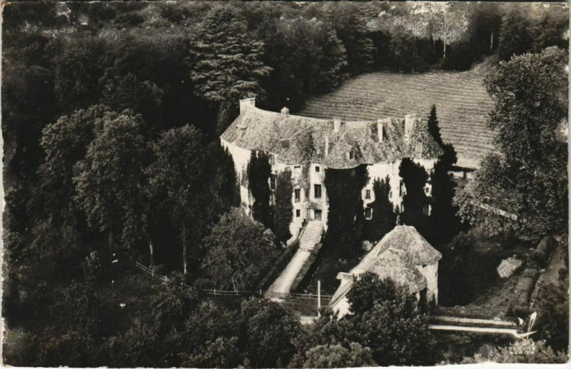 Carte postale ancienne Harcourt Le Chateau à Harcourt