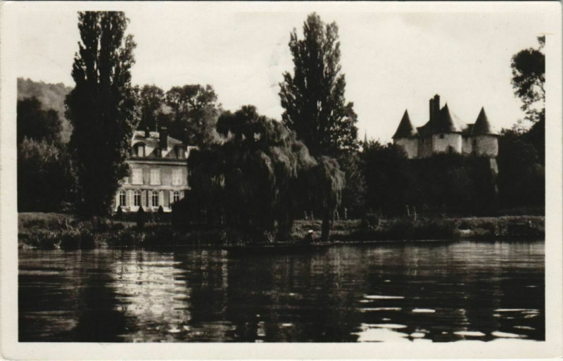 Carte postale ancienne Vernon Le Chateau de Vernonnet et les Tourelles à Vernon