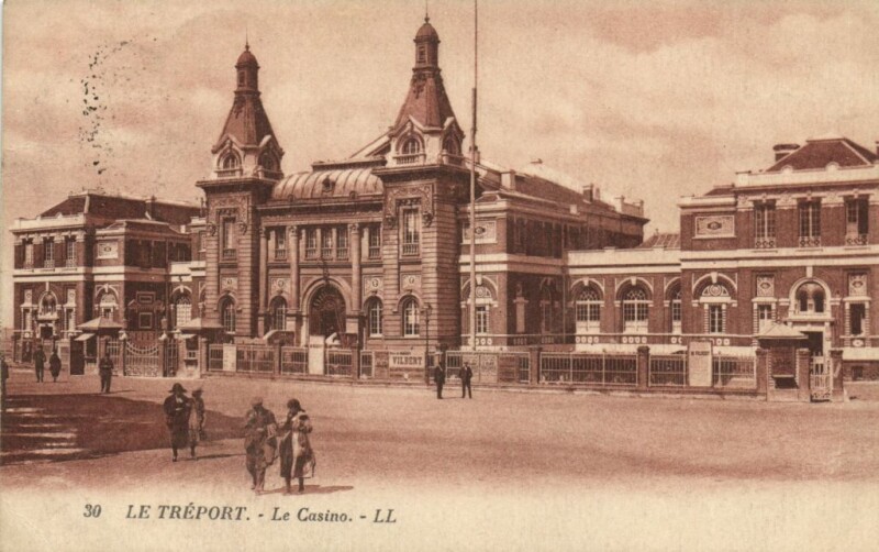 Carte postale ancienne Le Treport - Le Casino au Tréport