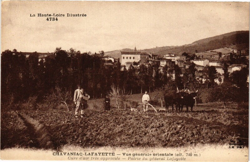 Carte postale ancienne Haute-Loire Illustrée-Chavaniac-Lafayette-Vue générale orientale à Chavaniac-Lafayette