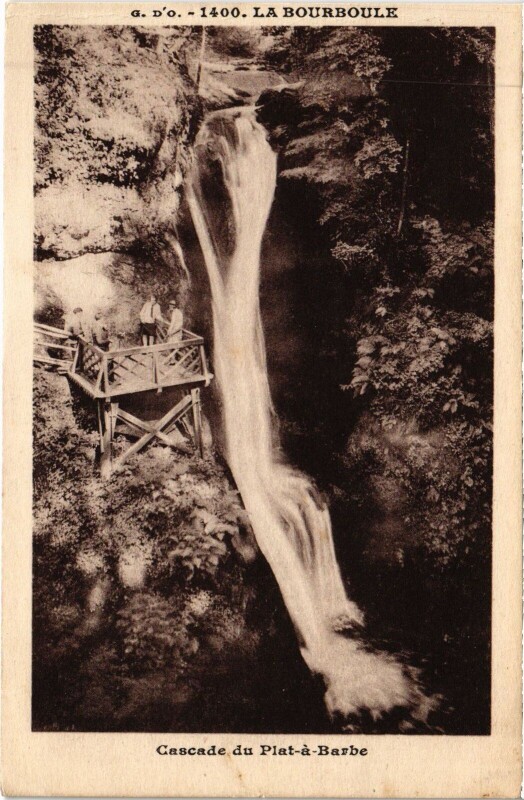 Carte postale ancienne La Bourboule Cascade du Plat-a-Barbe à La Bourboule