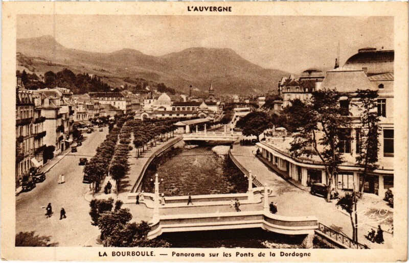 Carte postale ancienne La Bourboule Panorama sur les Ponts de la Dordogne à La Bourboule