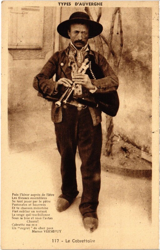 Carte postale ancienne Le Cabrettaire