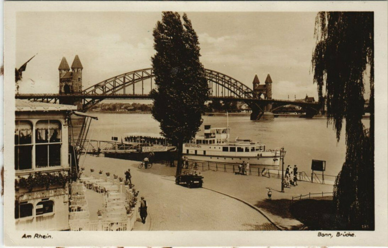 Carte postale ancienne Am Rhein Bonn brücke Ships