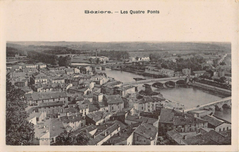 Carte postale ancienne Beziers Les 4 Ponts