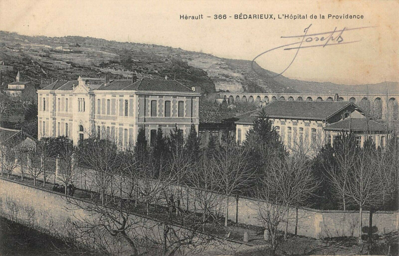 Carte postale ancienne Bedarieux Hotel De La Providence