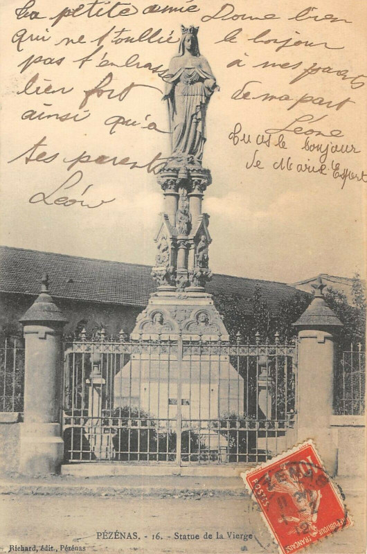 Carte postale ancienne Pezenas Statue De La Vierge