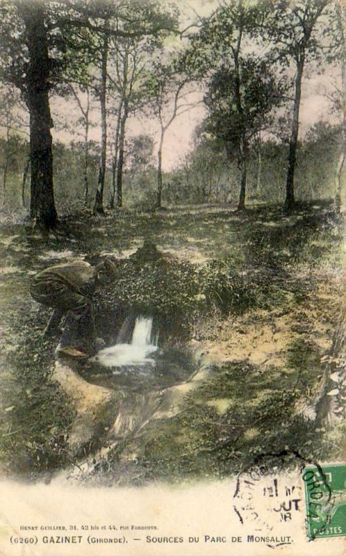 Carte postale ancienne Gazinet - La fontaine 3