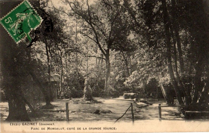 Carte postale ancienne Gazinet - Grande source 2