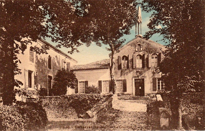 Carte postale ancienne Gabarret (Landes) - Le couvent 1