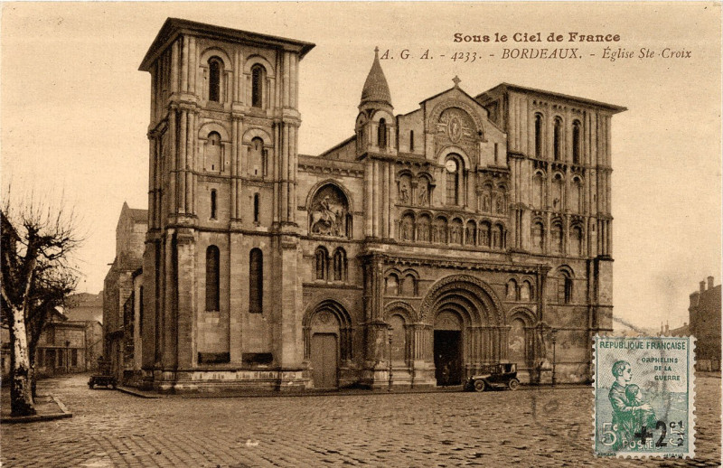 Carte postale ancienne Bordeaux - Basilique Sainte-Croix 1 à Bordeaux