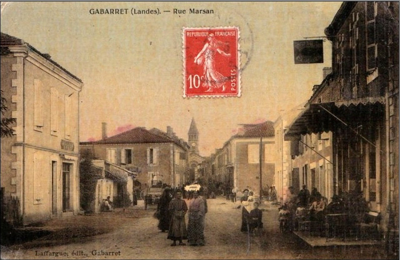 Carte postale ancienne Gabarret (Landes) - rue Marsan 2