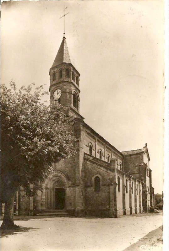 Carte postale ancienne Gabarret (Landes) - église 3