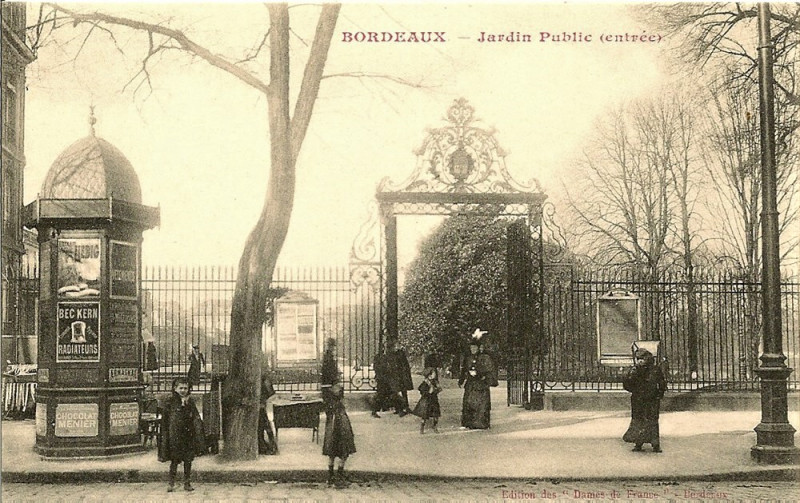 Carte postale ancienne Bordeaux - Jardin public (entrée) 2