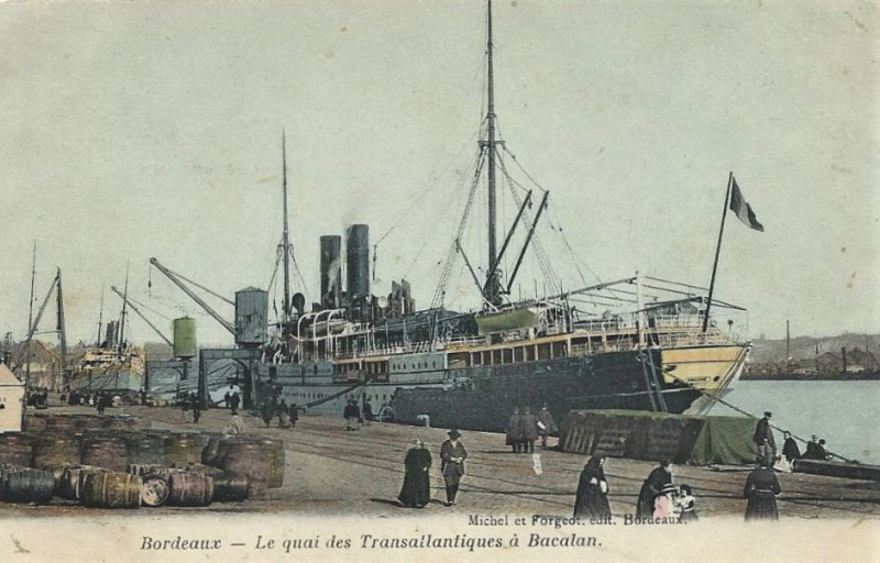 Carte postale ancienne Bordeaux - Quai de Bacalan - Les transatlantiques 1