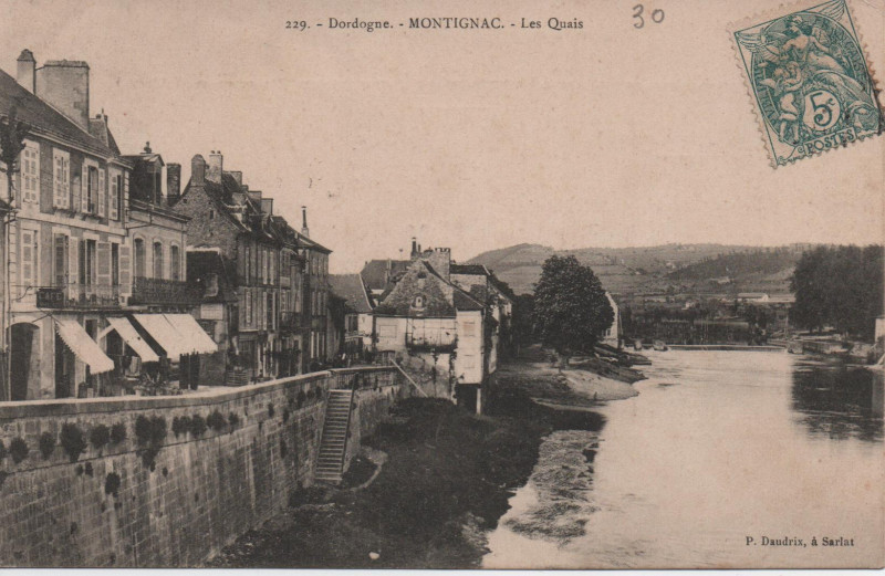 Carte postale ancienne Les Quais à Montignac
