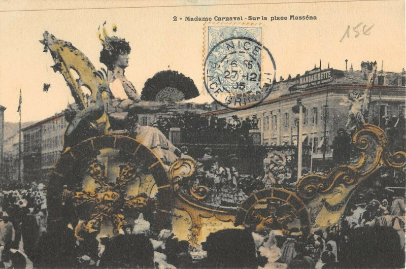 Carte postale ancienne Carnaval De Nice Madame Carnaval Sur La Place Massena à Nice