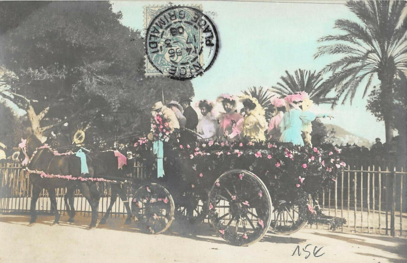 Carte postale ancienne Carte Photo Du Carnaval De Nice Char Fleuri à Nice