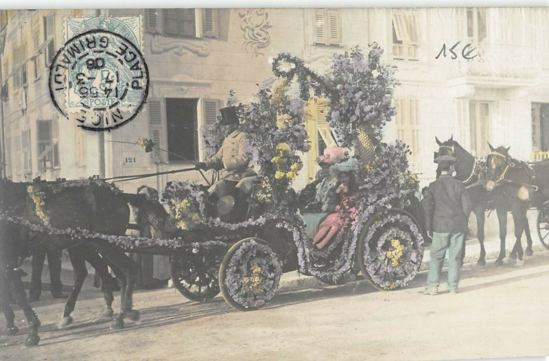 Carte postale ancienne Carte Photo Du Carnaval De Nice Char Fleuri à Nice