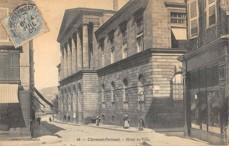 Carte postale ancienne Clermont Ferrand Hotel De Ville à Clermont-Ferrand